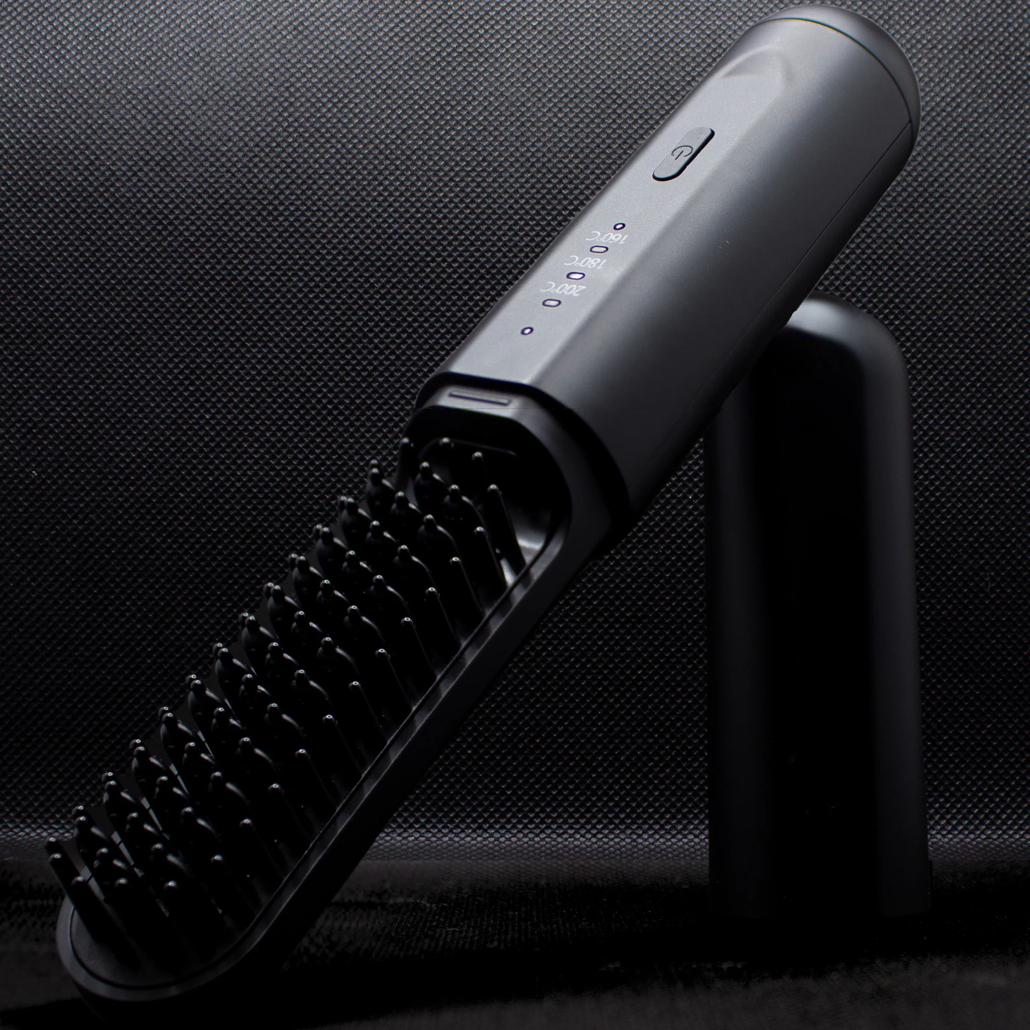 Skol's Wireless Heated Beard Styling Brush + FREE 50mL Beard Oil - Image 5