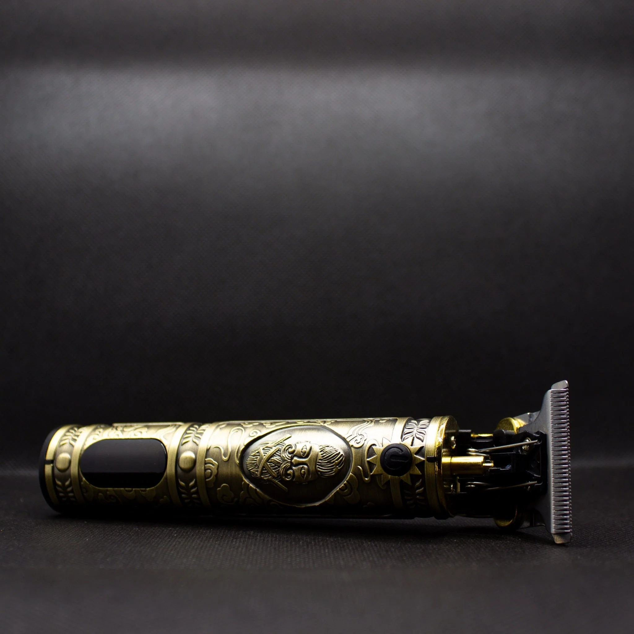 Wireless Trimmer - Cordless & Rechargeable - Image 4